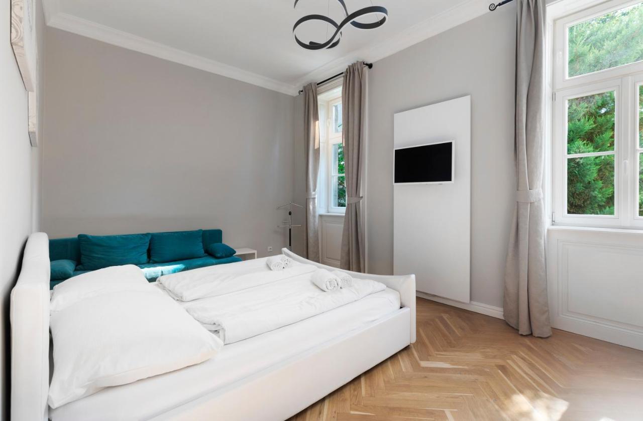 Imperial Apartments Schonbrunn - Contactless Check-In Wina Bagian luar foto